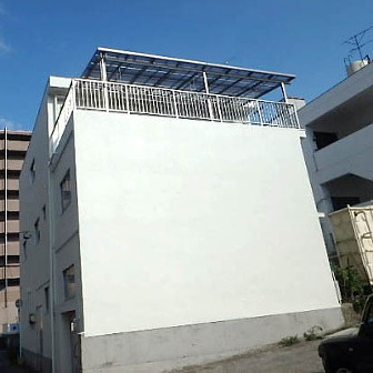 外壁塗装・屋上ゴミ処分・ 屋上屋根防水・バルコニー屋根取付工事・電動シャッター取付工事他