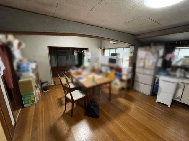施工事例 築85年のお住まいが広々LDKに!垂れ壁を撤去して開放感アップ✨