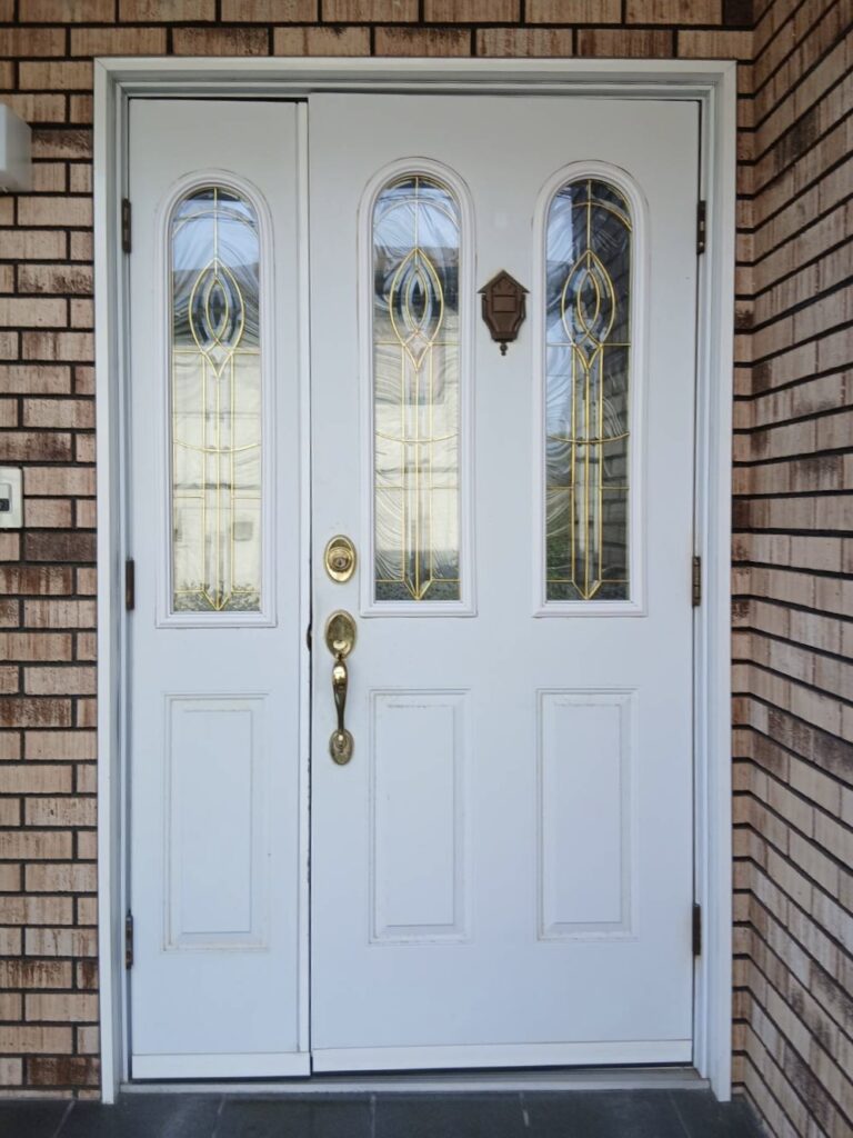 ドアノブ不具合をきっかけに 断熱ドアにリフォーム