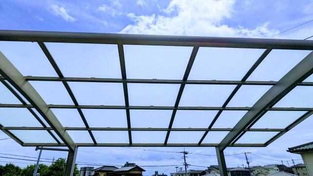 カーポート屋根、こんな症状は貼り替えのサイン！