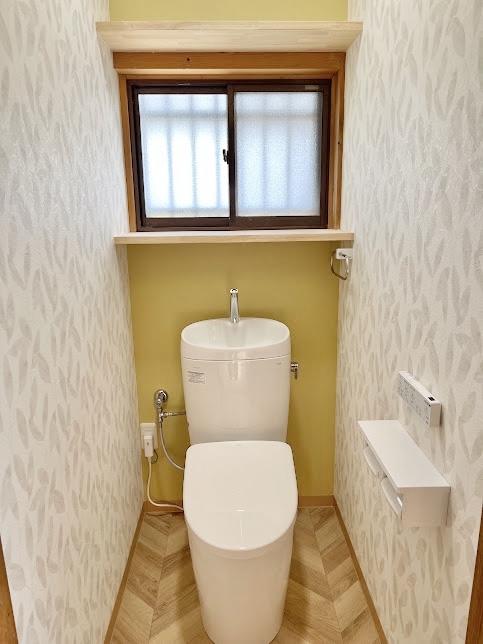 内装も設備も一新✨トイレリフォーム